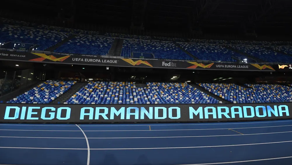 Las gradas del estadio del Nápoles, que ya se llama Diego Armando Maradona