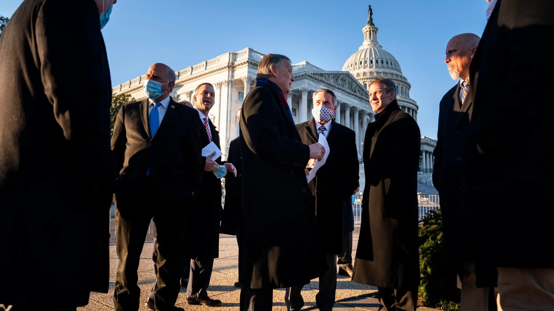 Republicanos apoyan el veto de Trump