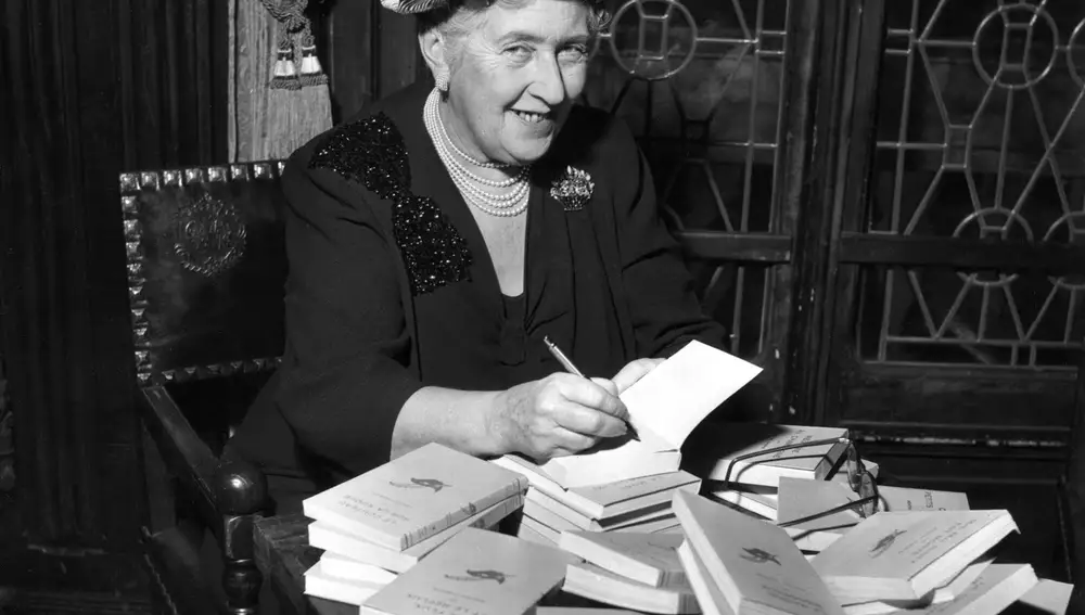 Agatha Christie.