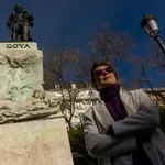 La periodista y escritora Sandra Barneda en el entorno del Museo del Prado
