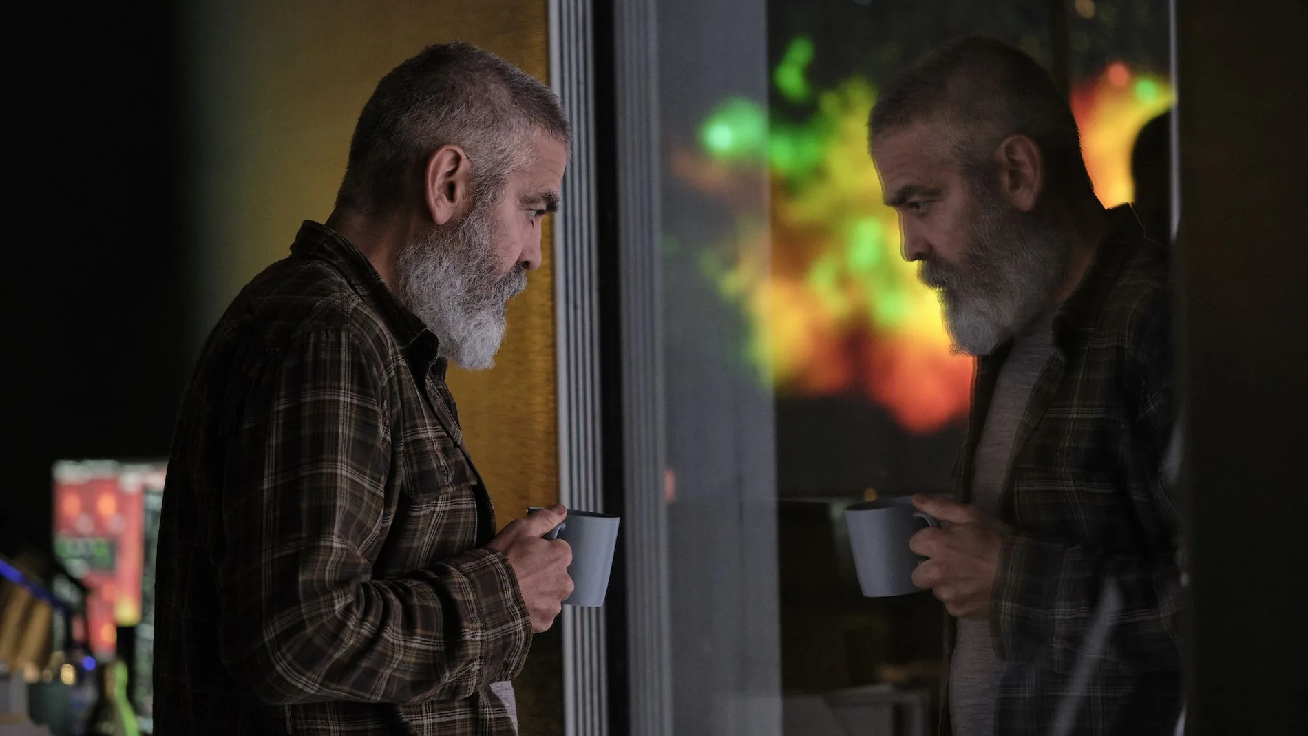 George Clooney en "Cielo de medianoche"