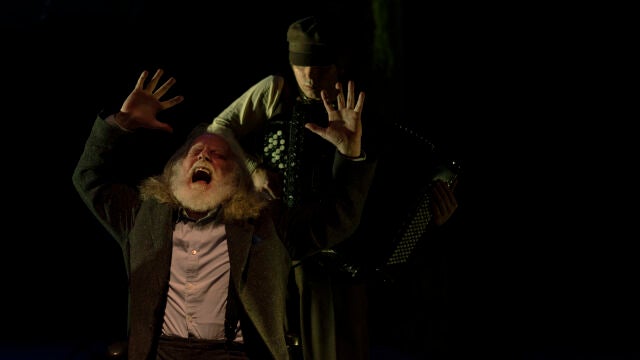 Chema de Miguel, en primer plano, protagoniza "J'attendrai"