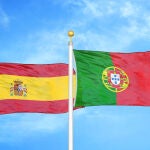 Las banderas de España y Portugal