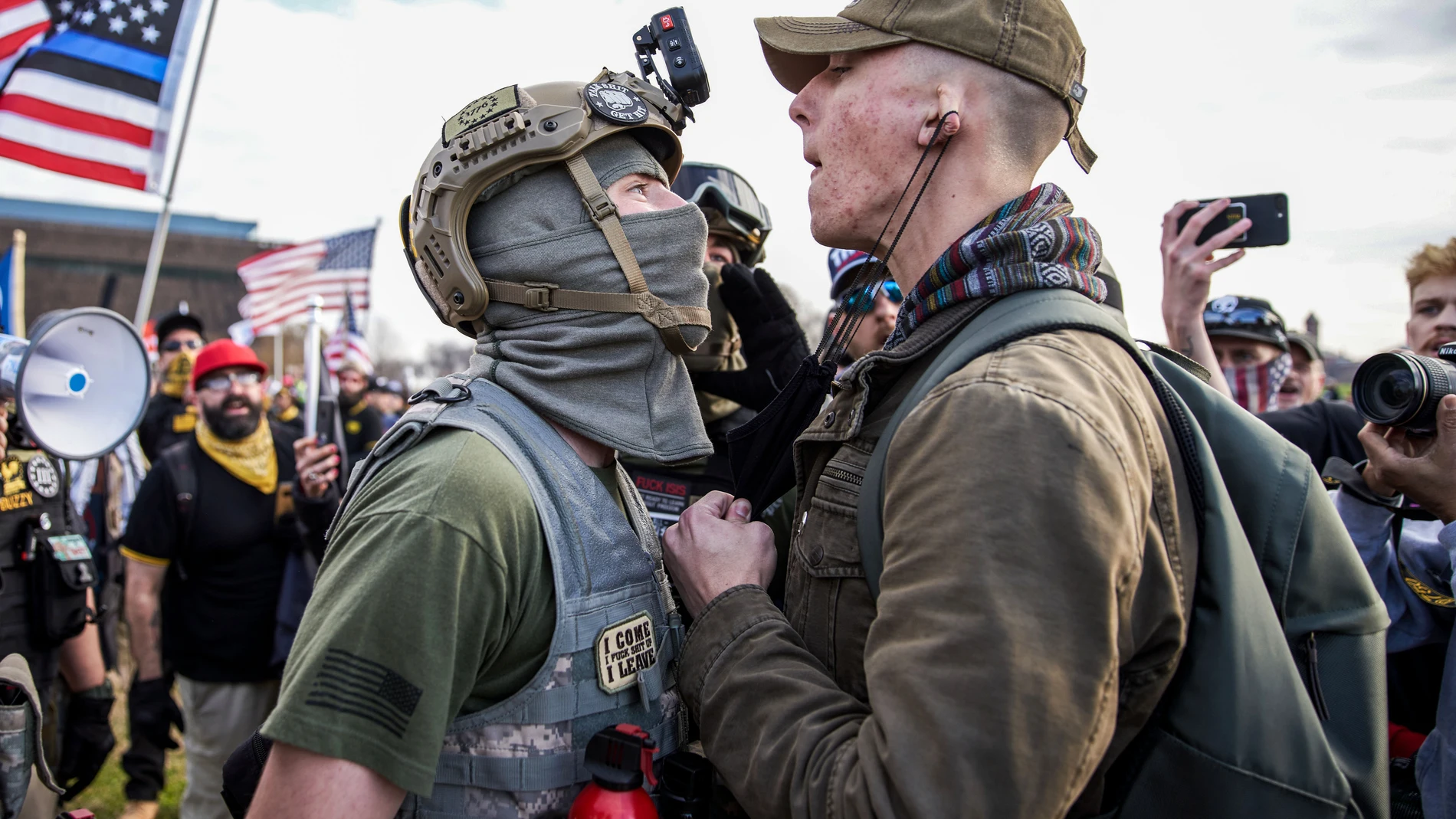 12 December 2020, US, Washington Dc: A member of the the far-right, neo-fascist and male-only political organization "Proud Boys" clashes with another member of the left-wing anti-fascist political movement "Antifa" during a protest in support of President Donald Trump. Photo: Allison Dinner/ZUMA Wire/dpa12/12/2020 ONLY FOR USE IN SPAIN