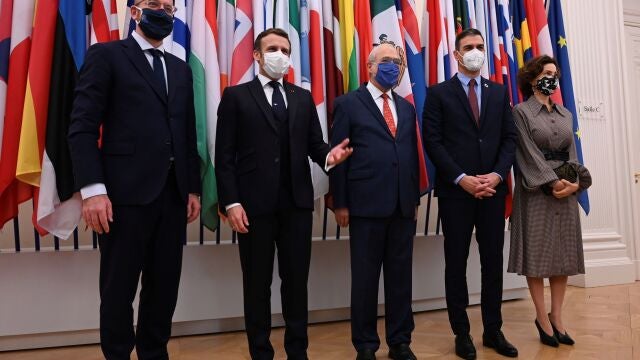 La zona euro ralentiza su crecimiento