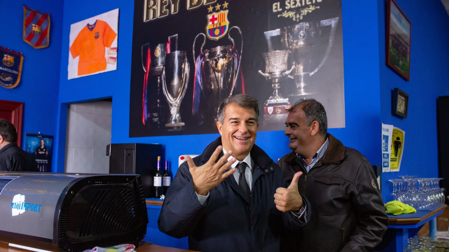 El candidato Joan Laporta, en una visita a la peña barcelonista malagueña de Casabermeja