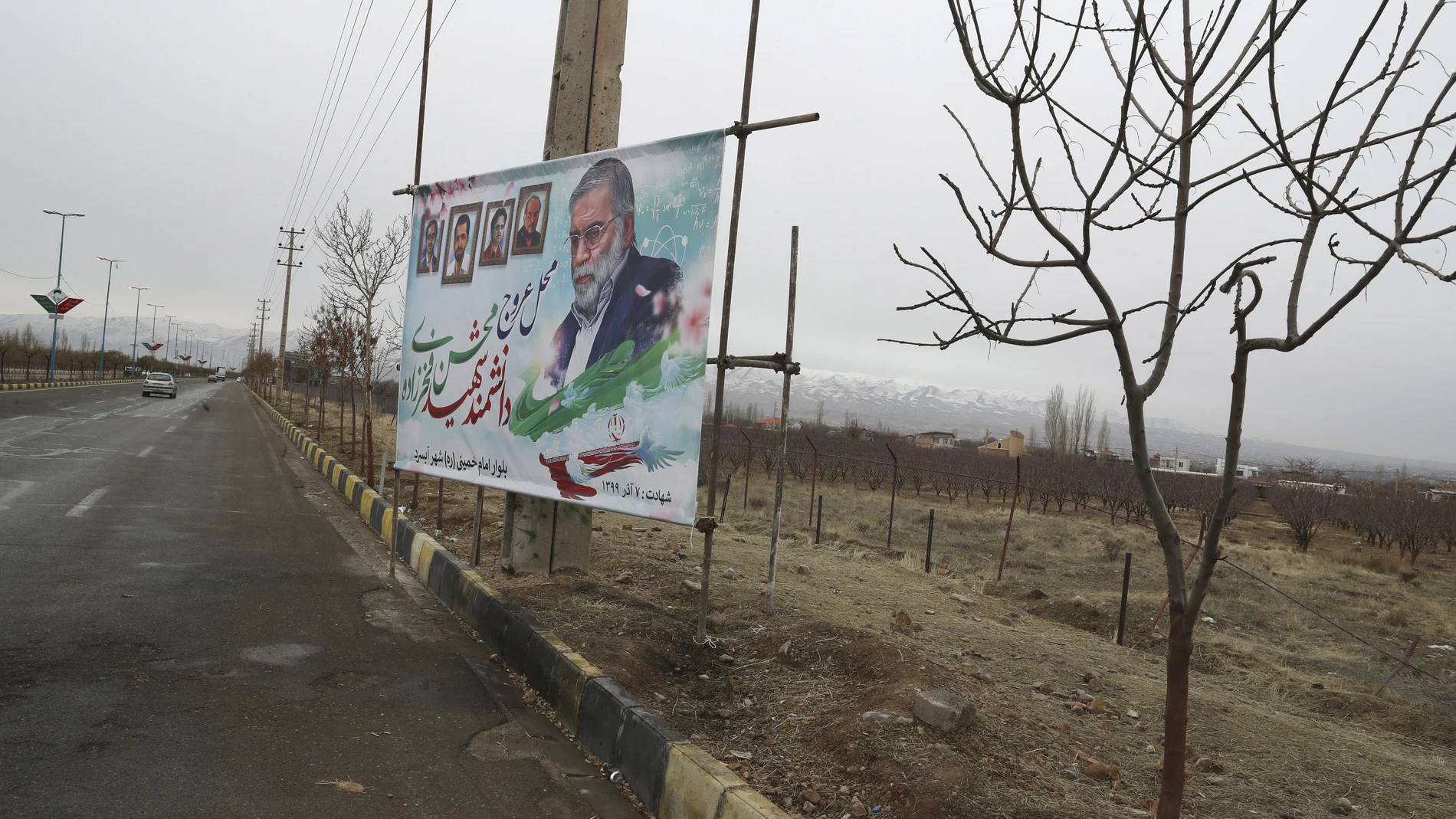 Cartel de Mohsen Fakhrizadeh, uno de los padres de la bomba nuclear iraní