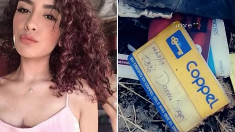 Danna Sugey con su documentación, hallada en un vertedero