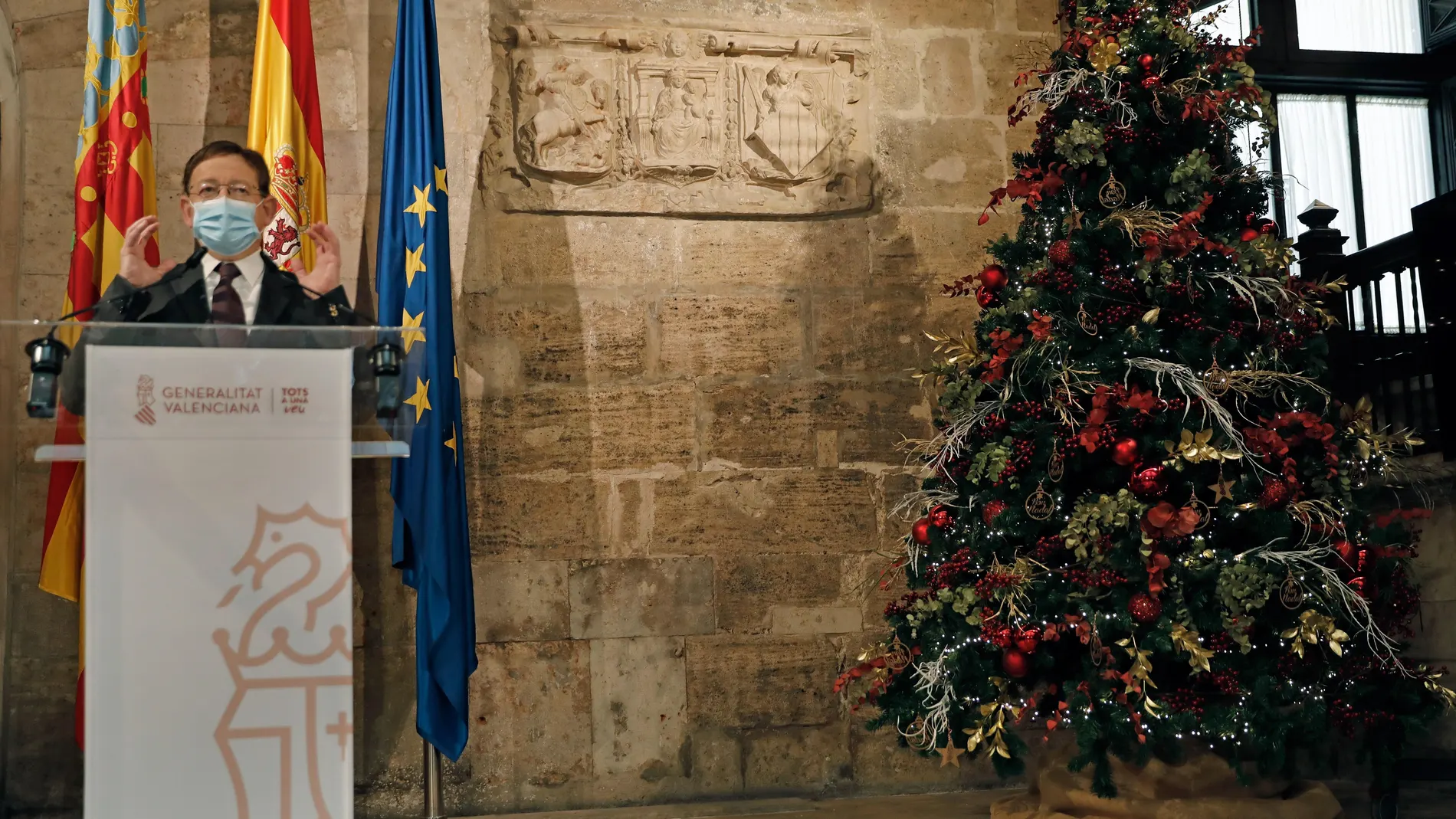 El president de la Generalitat, Ximo Puig interviene tras la firma del convenio de colaboración entre la Generalitat, las diputaciones provinciales y la Federación Valenciana de Municipios y Provincias, en materia de participación, transparencia y buen gobierno