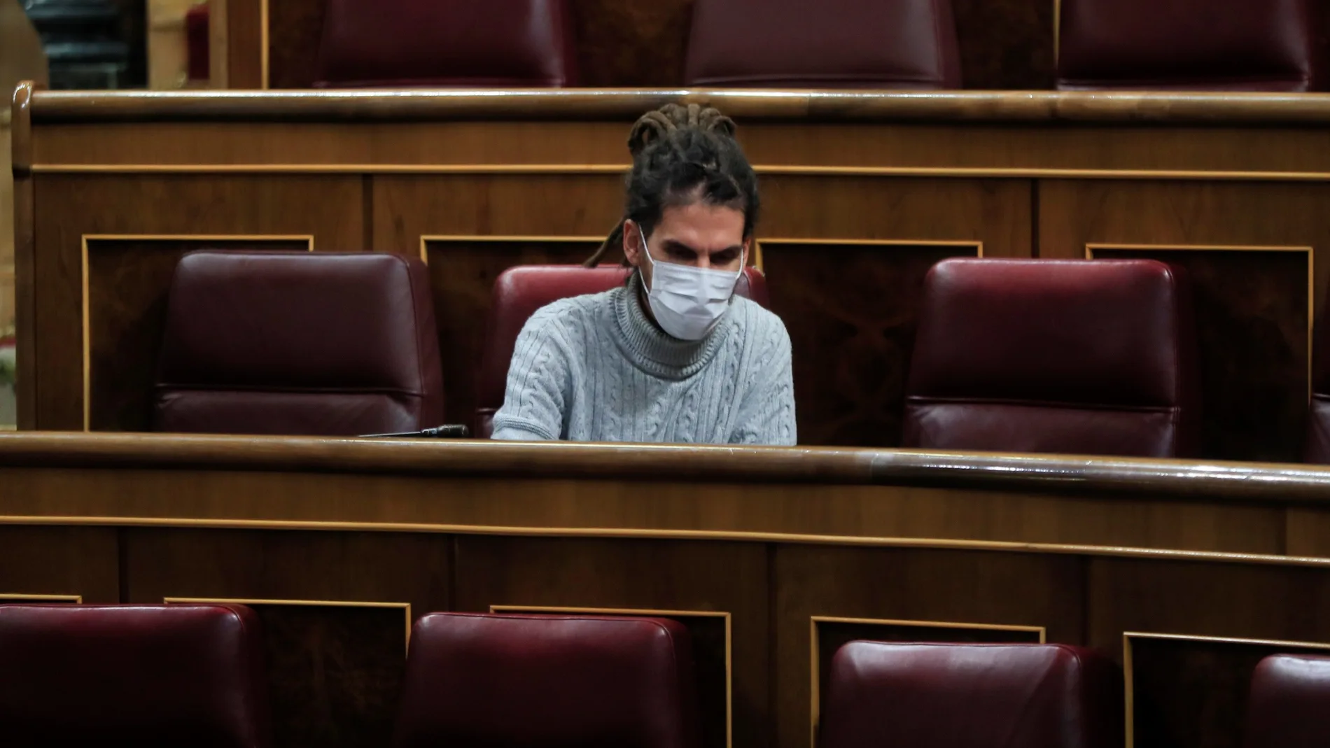 El pleno del Congreso debate y vota el suplicatorio solicitado por el Supremo para poder investigar al diputado de Podemos Alberto Rodríguez (imagen). EFE/Fernando Alvarado