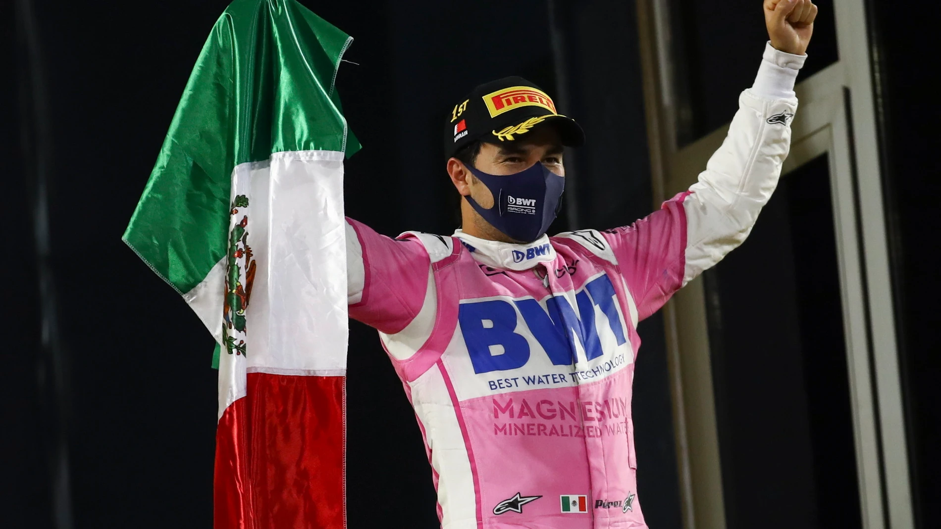 El corredor mexicano de Fórmula Uno Sergio Pérez se impuso en el Gran Premio de Sakhir