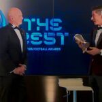 Infantino, presidente de la FIFA, entregó el premio a Lewandowski