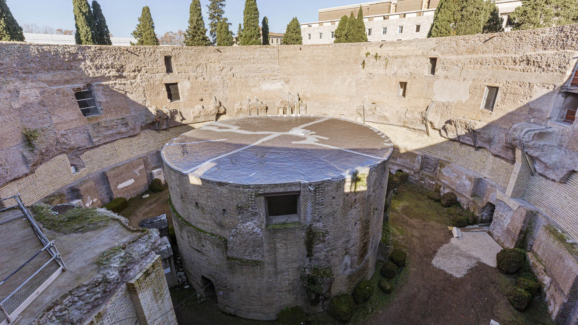 El mausoleo del emperador Augusto, ubicado en el centro de Roma, sirvió, durante el siglo XIX, como auditorio de conciertos y óperas