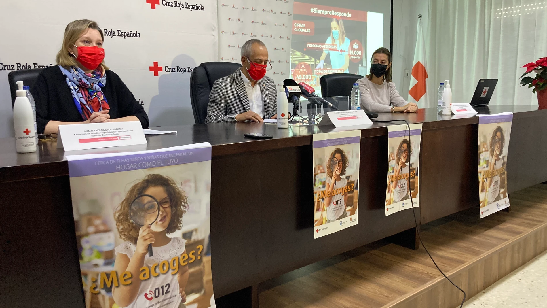 La consejera de Familia e Igualdad de Oportunidades, Isabel Blanco, asiste a la presentación del balance de las actuaciones realizadas por Cruz Roja Zamora durante la pandemia.