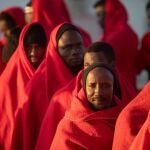 Llegada al puerto de Motril de 41 inmigrantes subsahariano
