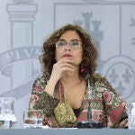 La ministra Hacienda, María Jesús Montero, en una rueda de prensa