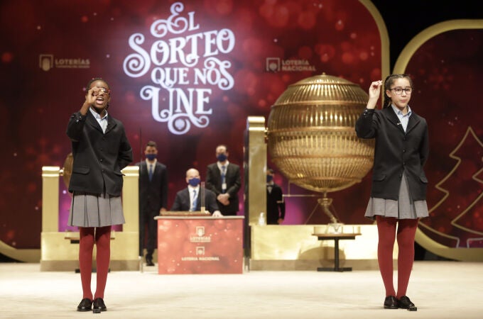 Los niños de la Residencia-Internado de San Ildefonso de Madrid cantarán las 2.408 combinaciones ganadoras | Fuente: EFE