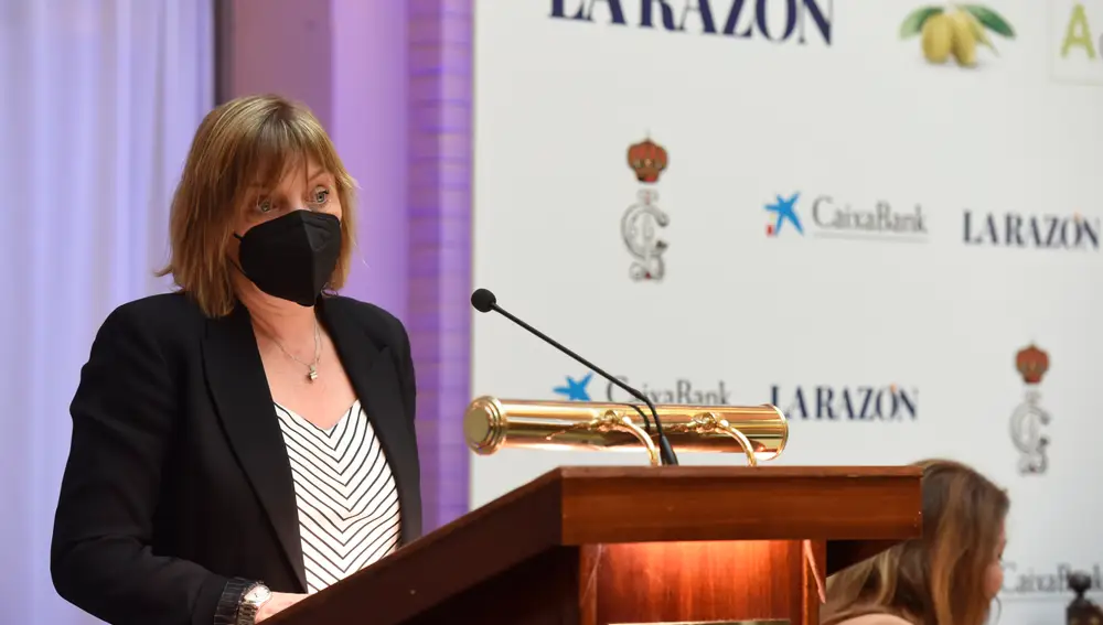 La directora territorial de CaixaBank en Andalucía Occidental, María Jesús Catalá, durante su intervención