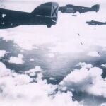 Aviones italianos bombardeando Barcelona
