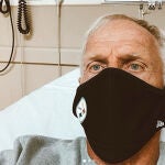 Greg Norman, en el hospital donde está ingresado por covid-19.