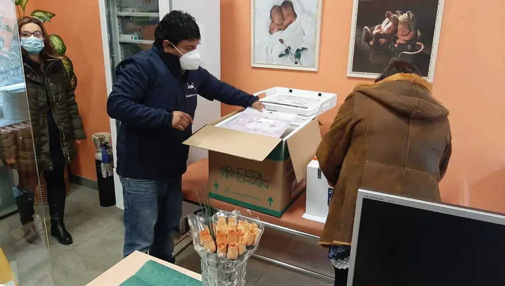 Las primeras dosis de la vacuna para Castilla y León ya están en Palencia