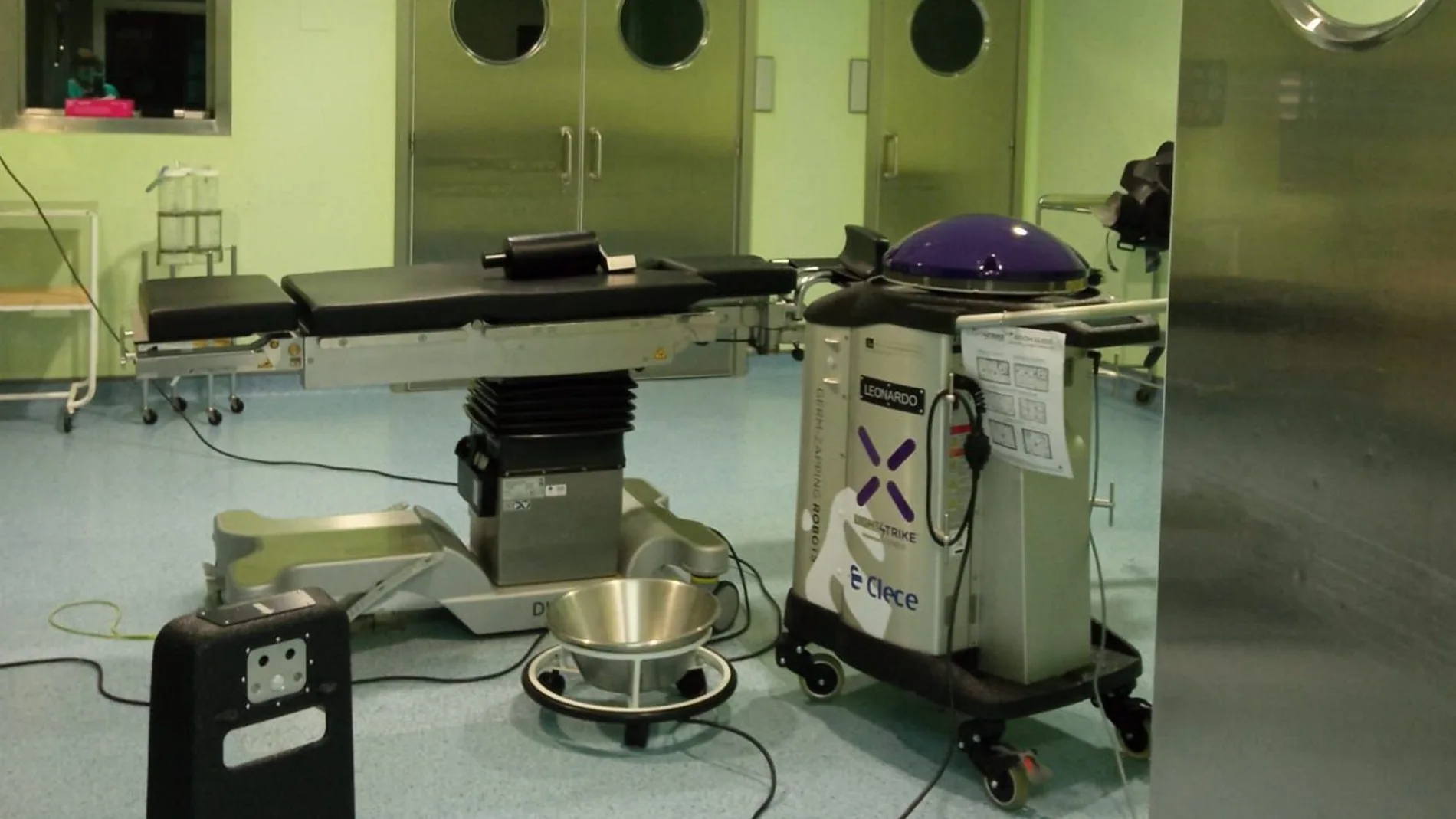 Limpieza de los quirófanos del Hospital «Río Carrión» de Palencia