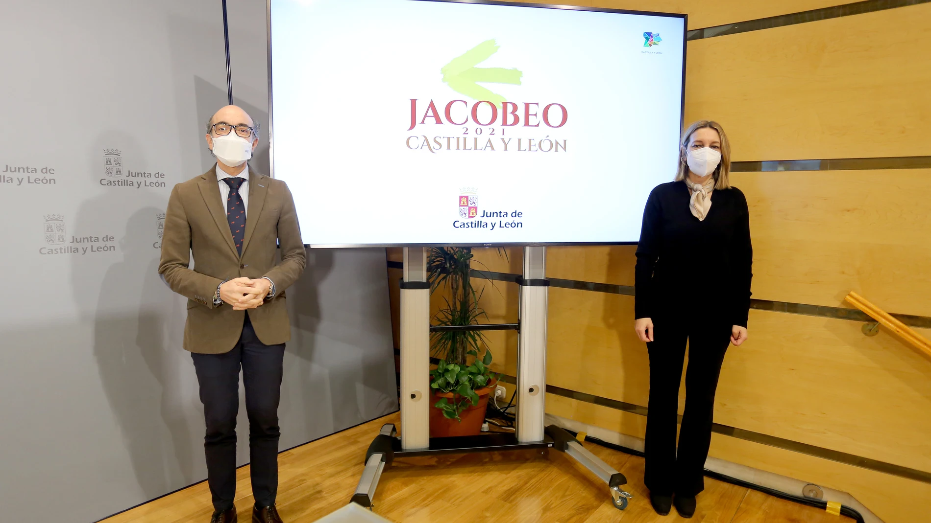 Javier Ortega y Estrella Torrecilla presentan el programa de actividades en relación al Jacobeo 2021 en Castilla y León