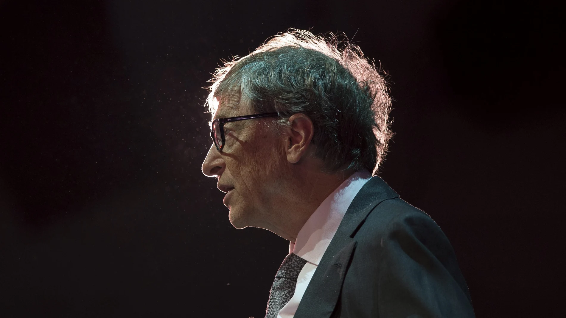 El fundador y presidente de Microsoft, Bill Gates, habla durante un evento en Londres