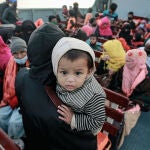 29 December 2020, Bangladesh, Chittagong: The second group of Rohingya refugees from Myanmar are seen boarding a Bangladeshi navy ship that will transport them to an island in the Bay of Bengal. Photo: Suvra Kanti Das/ZUMA Wire/dpa29/12/2020 ONLY FOR USE IN SPAIN