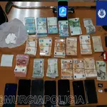  Detenidos cuatro jóvenes por tráfico de droga en Murcia debido a una infracción de tráfico