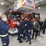 El presidente de la Diputación de Valladolid, Conrado Íscar, y el alcalde de Arroyo de la Encomienda, Sarbelio Fernández, visitan el nuevo Parque de Bomberos