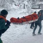 Rescate de la Guardia Civil a una mujer de 36 años en Navacerrada.GUARDIA CIVIL03/01/2021