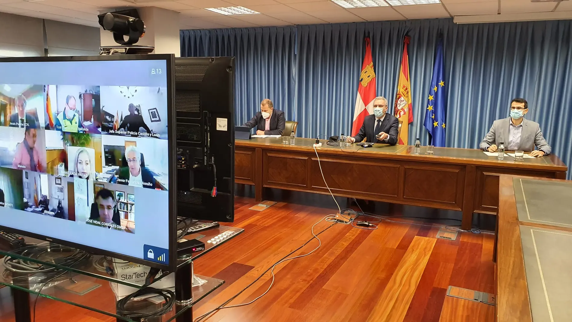 El delegado del Gobierno, Javier Izquierdo, preside la reunión telemática