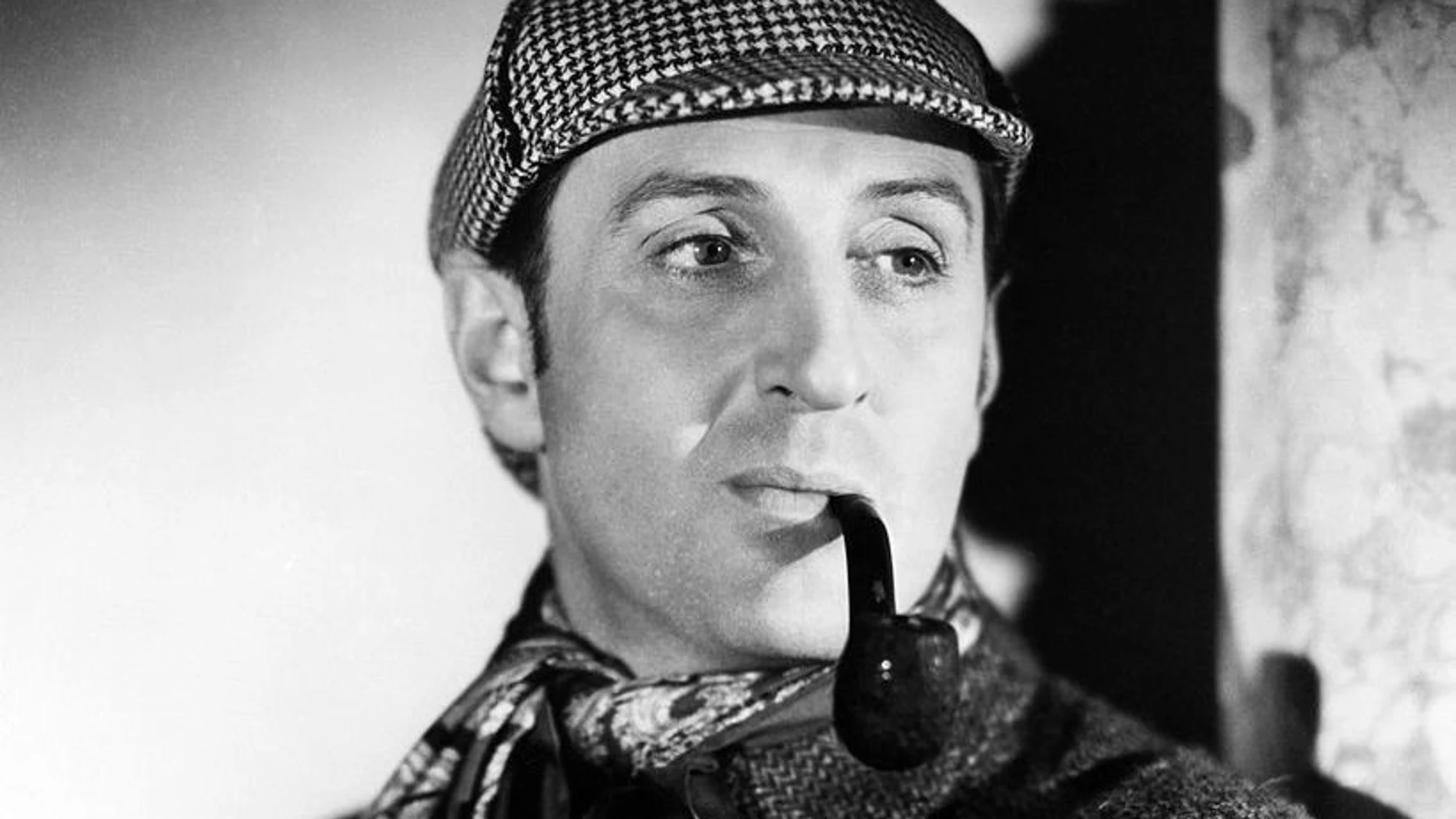 El británico Basil Rathbone protagonizó en 1939 "Las aventuras de Sherlock Holmes"