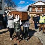 Tradicional traslado del Arca desde San Andrés a Almarza (Soria)