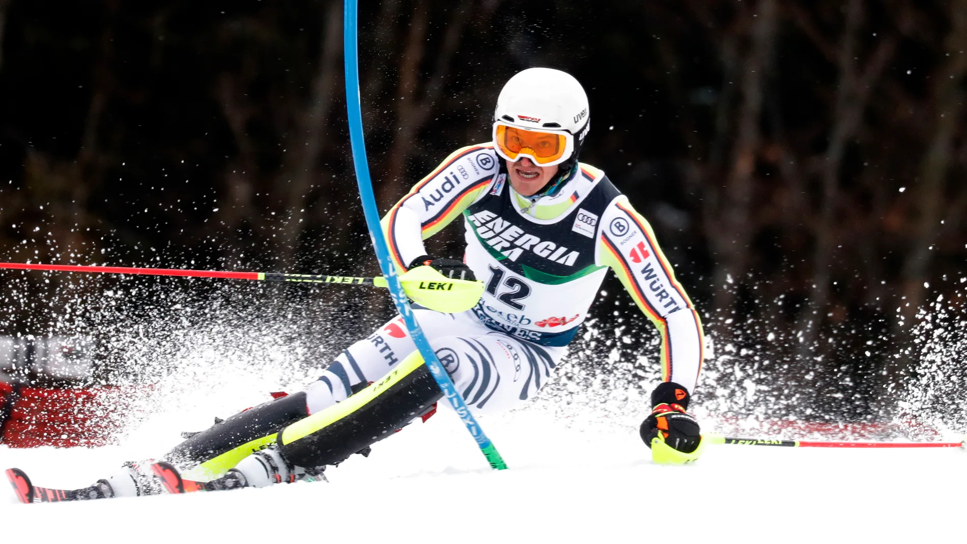 Linus Strasser de Alemania en acción durante la primera carrera de slalom masculino de la Copa del Mundo de Esquí Alpino de la FIS en el Monte Sljeme cerca de Zagreb, Croacia, 06 de enero de 2021 EFE/EPA/ANTONIO BAT