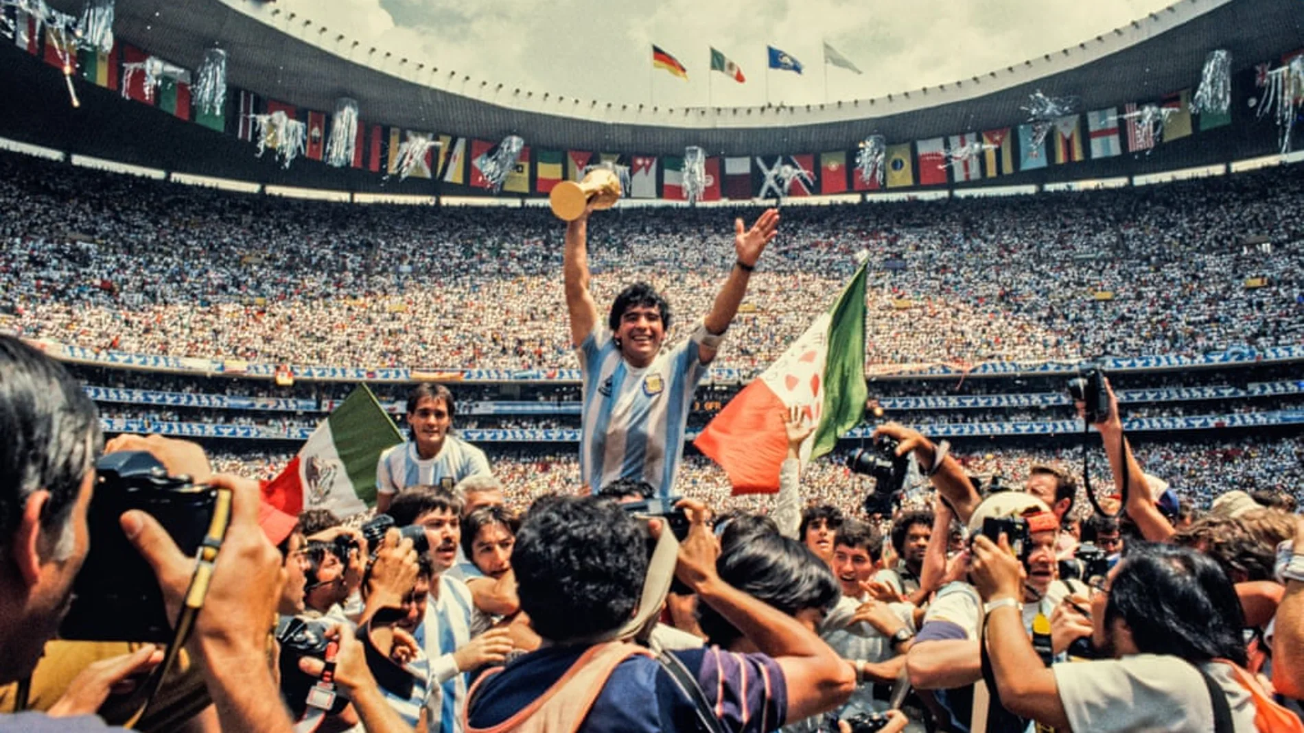 Fotografía de Diego Maradona en México '86 que pasó a la historia.