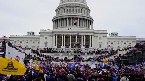 Los seguidores de Trump, al asalto del Capitolio