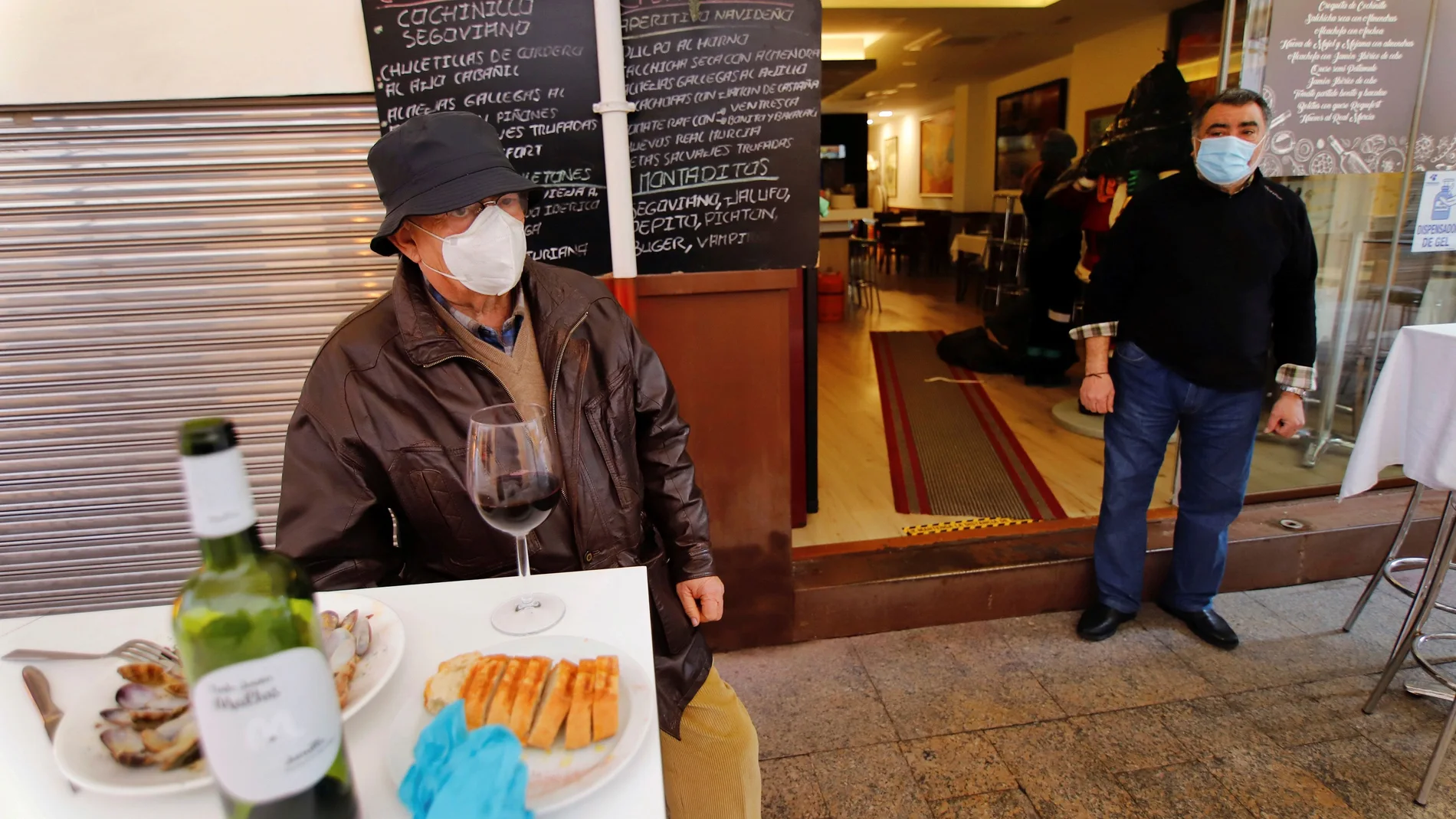 Aspecto de un bar de la Calle de las Mulas de Murcia