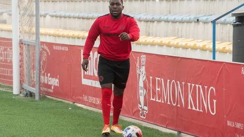 Royston Drenthe con el Racing Murcia.