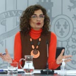 La ministra de Hacienda, María Jesús Montero durante una rueda de prensa convocada ante los medios posterior al Consejo de Ministros, en La Moncloa, Madrid, (España), a 12 de enero de 2020.