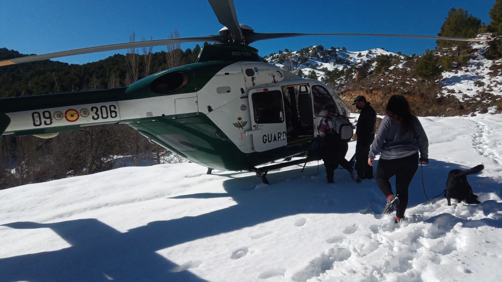 El Servicio Aéreo de la Guardia Civil y el Grupo de Montaña protagonizan diversos rescates en estos días