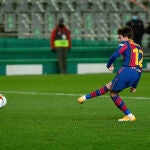 El lanzamiento de penalti de Riqui Puig que clasificó al Barcelona para la final de la Supercopa