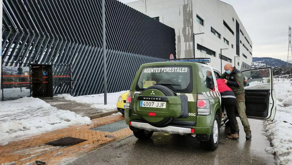 La Guardia Forestal trasladó a pacientes a diálisis