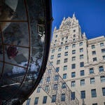 Fachada del edificio telefónica en la Gran Vía de Madrid