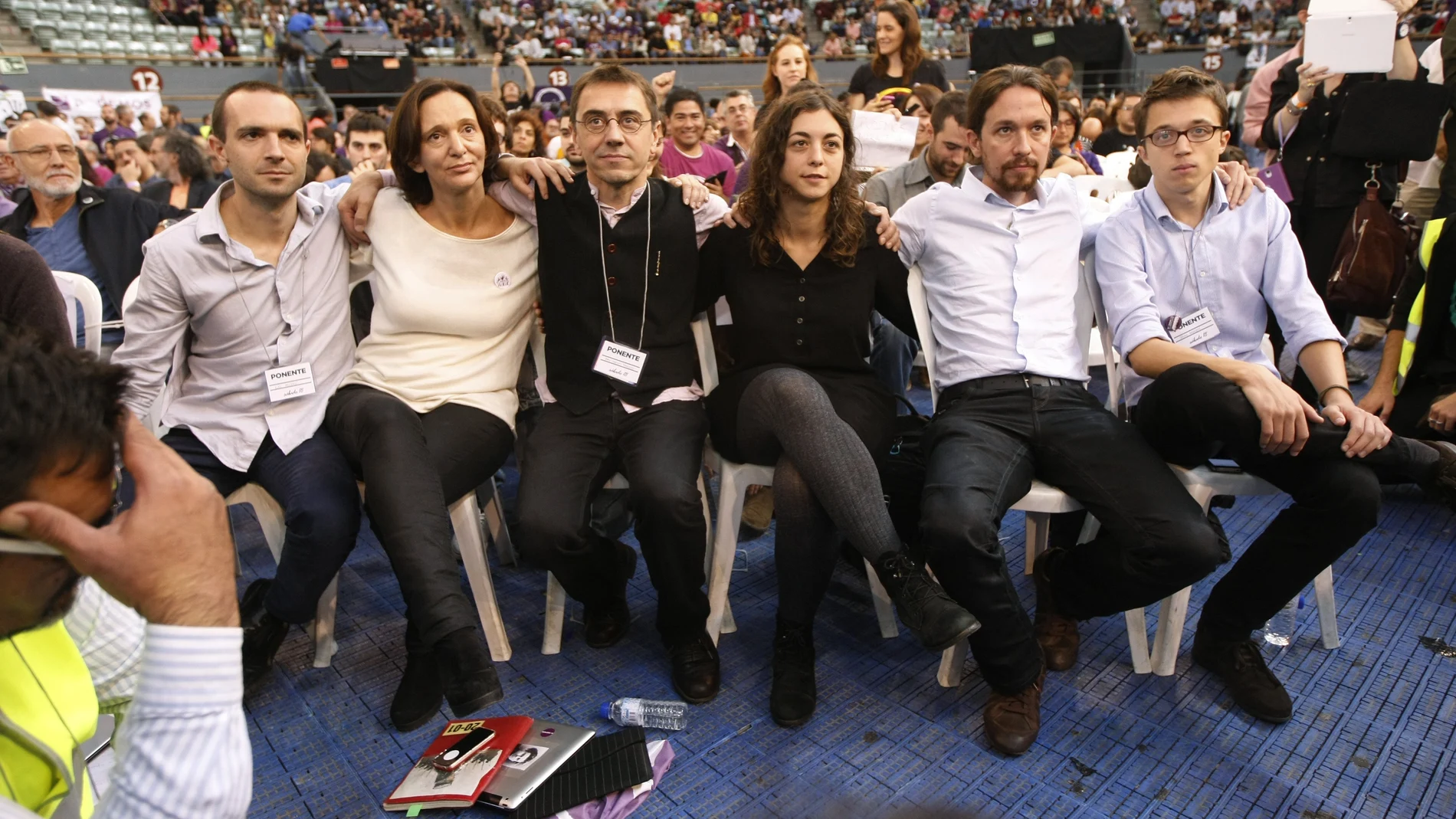 Los fundadores de Podemos: Luis Alegre, Carolina Bescansa, Juan Carlos Monedero, Pablo Iglesias e Íñigo Errejón, en «Vistalegre I» (2014)