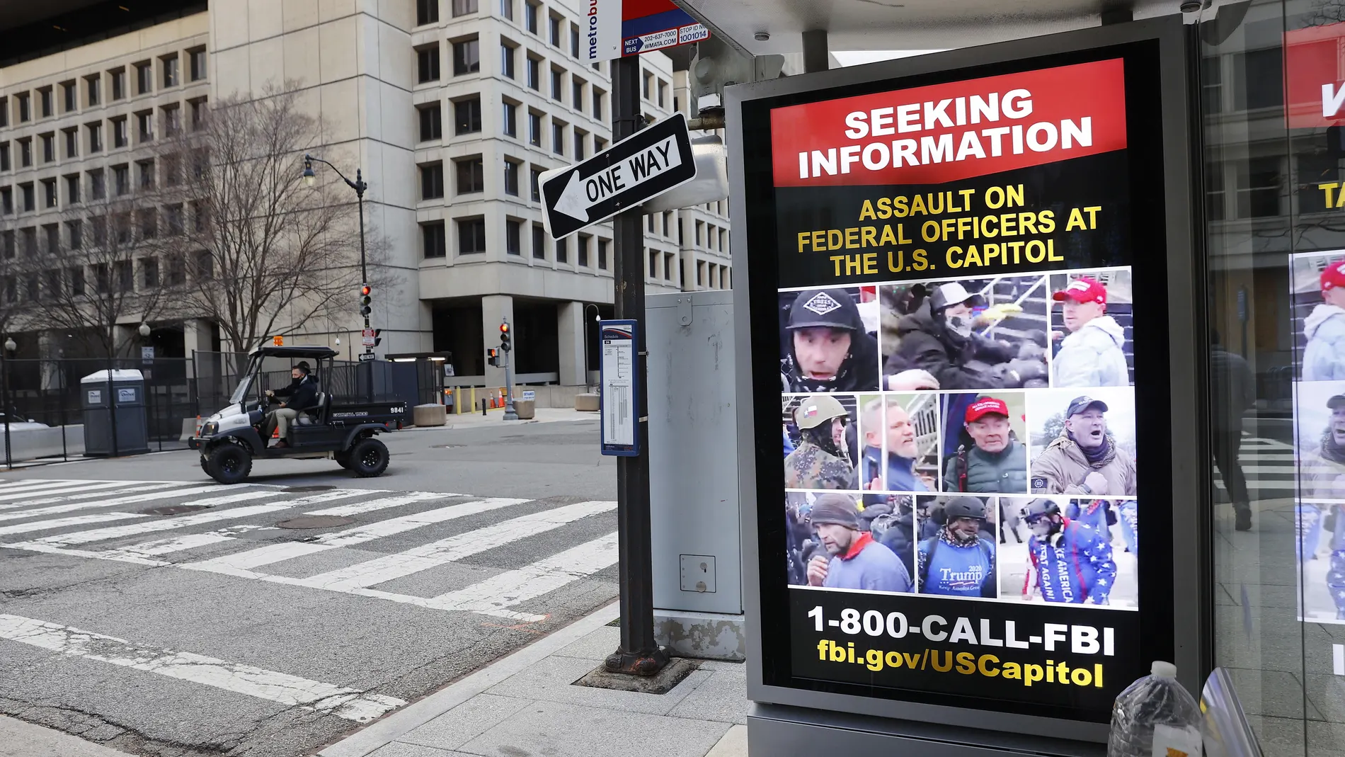 Cartel elaborado por el FBI con sospechosos de asaltar el Capitolio