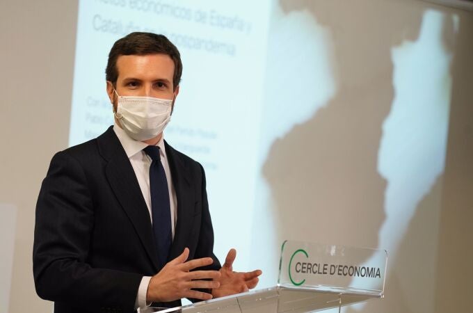 El líder del PP, Pablo Casado, participa en una conferencia-coloquio organizada por el Círculo de Economía en Barcelona