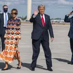 El ex presidente Donald Trump y su mujer Melania Trump a su llegada a Palm Beach el pasado 20 de enero