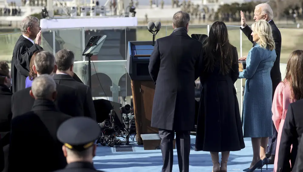 Joe Biden ha asumido formalmente la presidencia de EE UU en una simbólica ceremonia